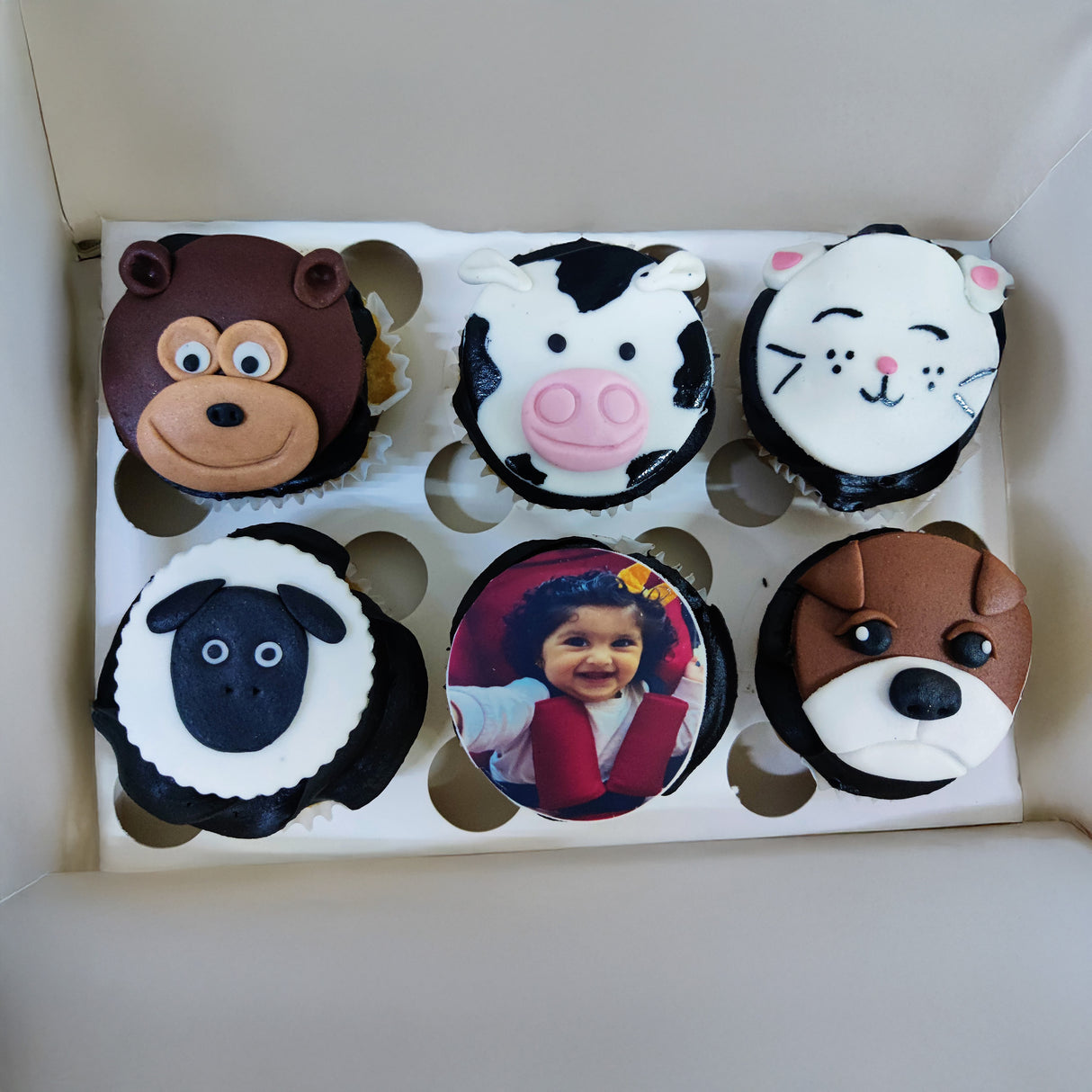 Farm Animal cupcakes - Crave by Leena