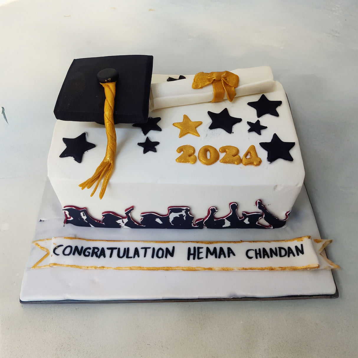 Graduation Cake - Crave by Leena