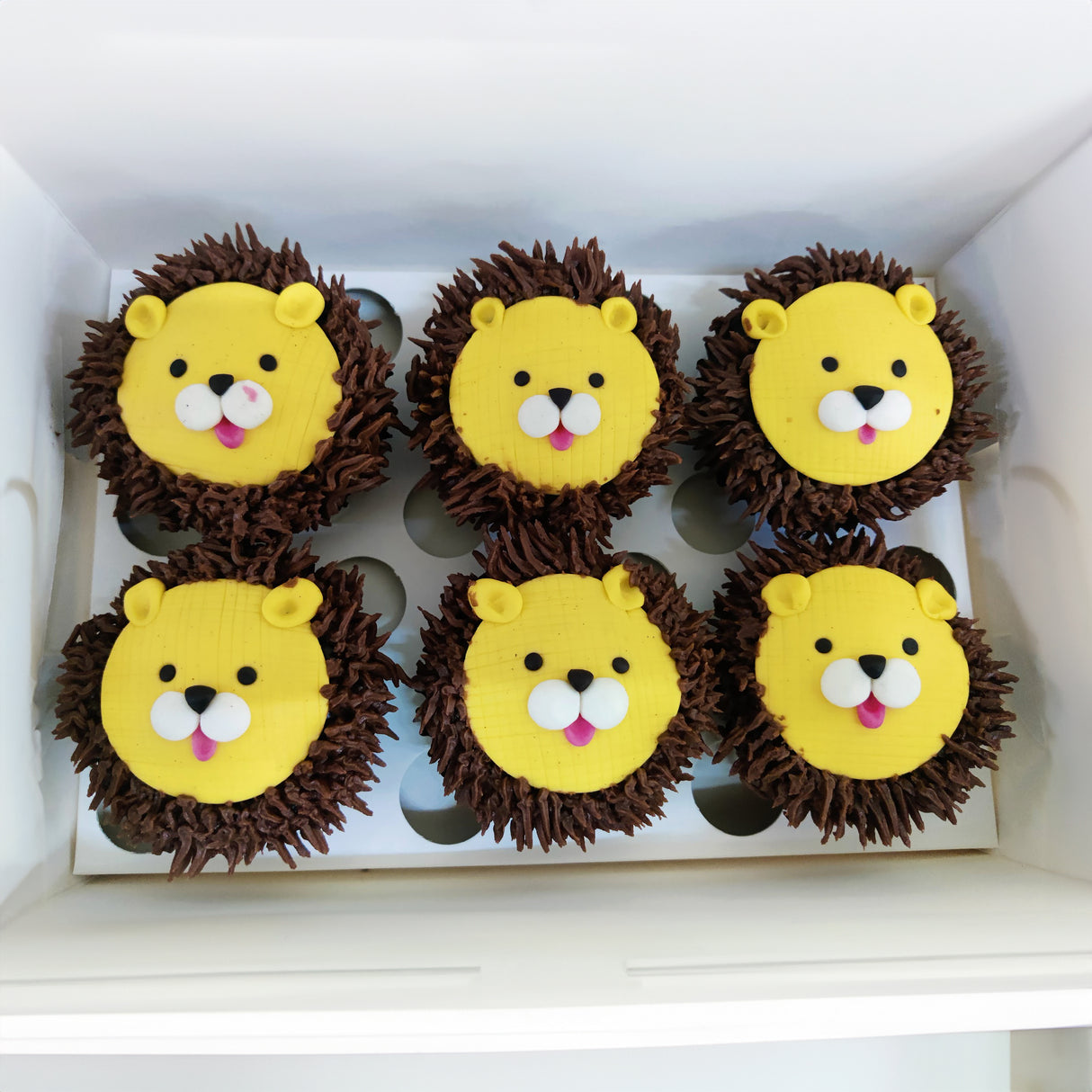 Lion Cupcakes - Crave by Leena