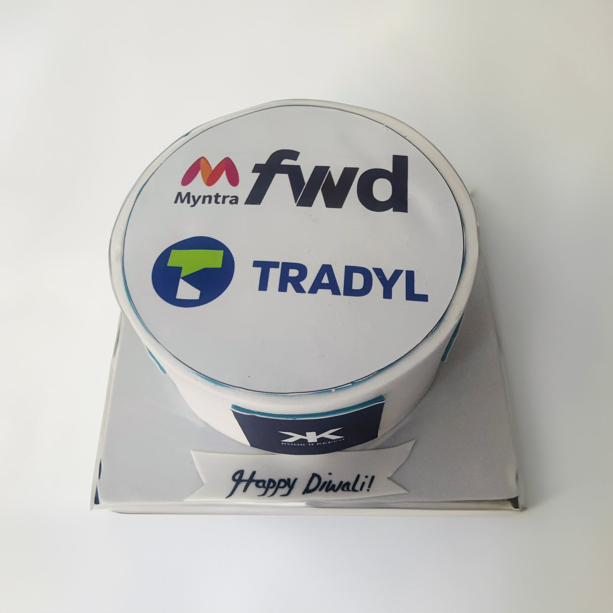 Myntra X Tradyl logo cake - Crave by Leena