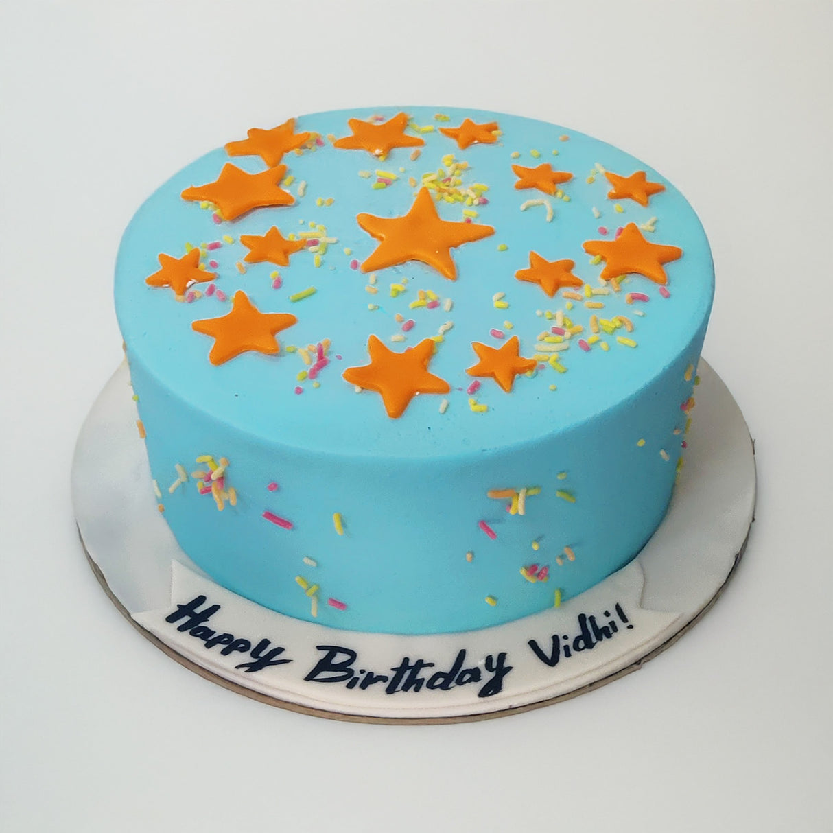 Pretty Nostalgic cake - Crave by Leena