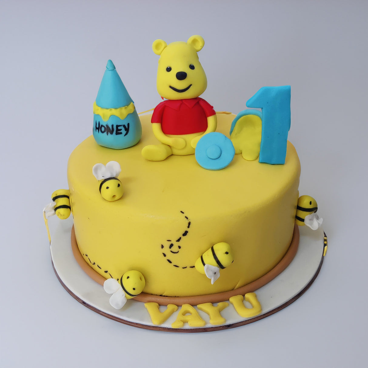 The Winnie cake - Crave by Leena