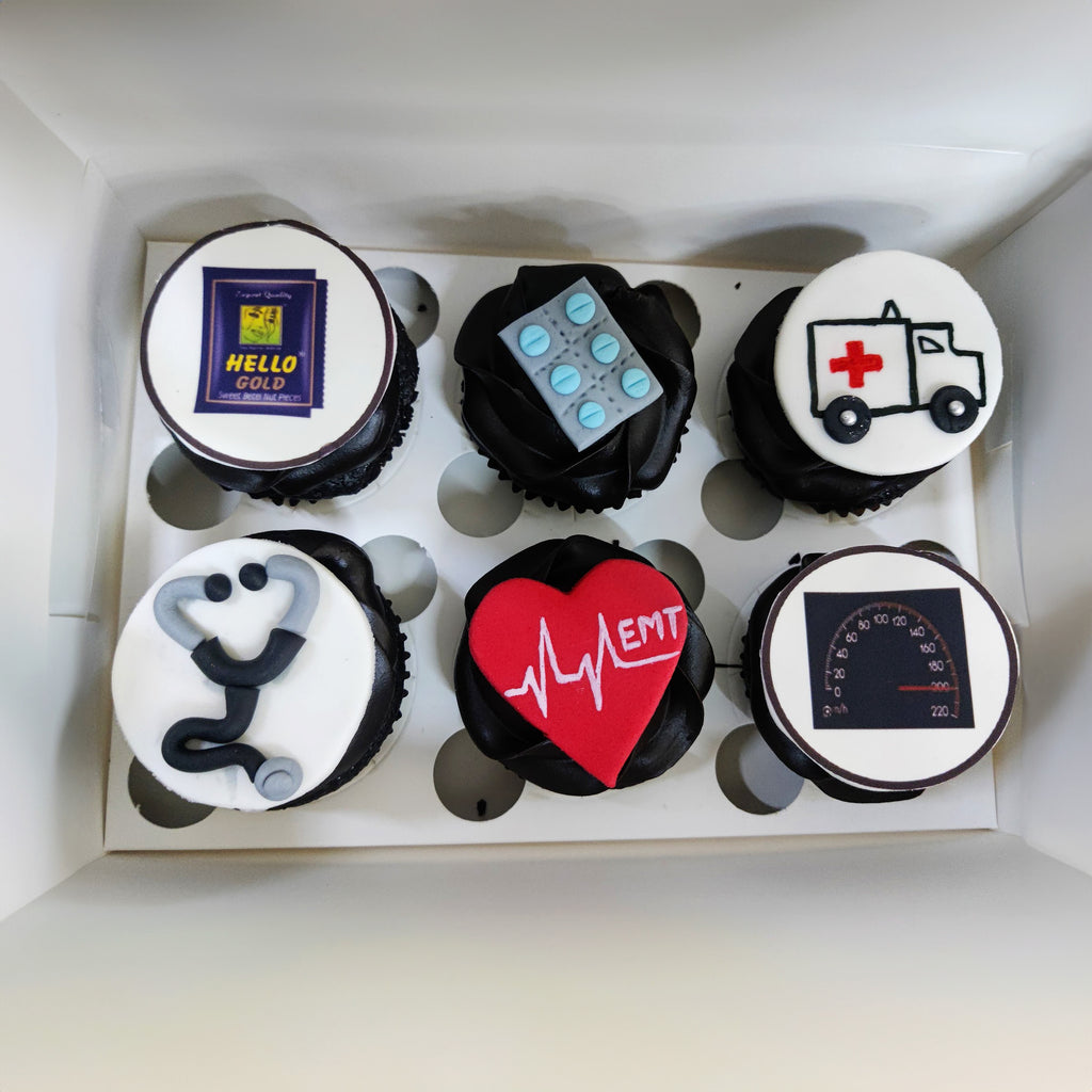 Emergency Aid cupcakes - Crave by Leena