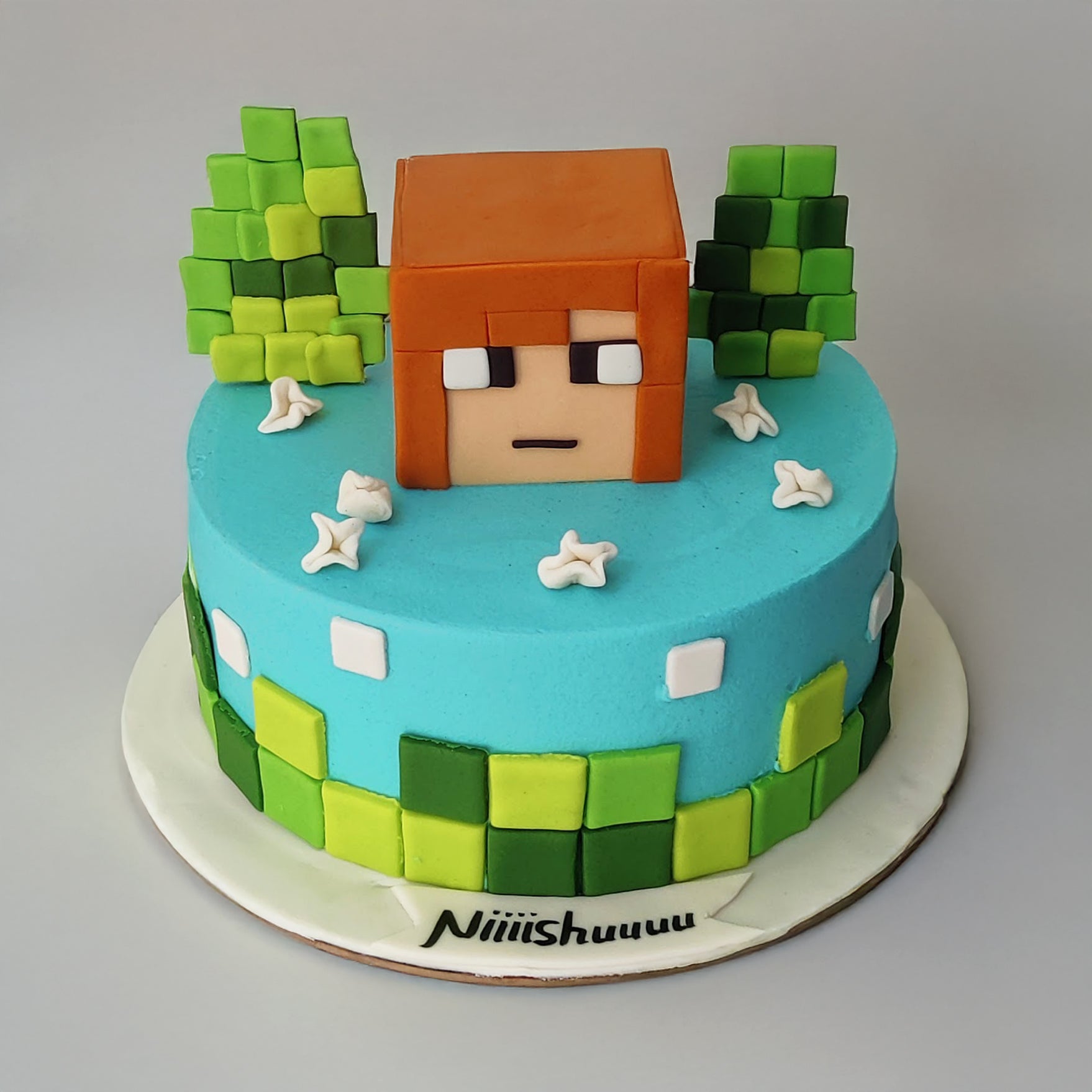 Minecraft Custom Tree World Sky Blue Minecraft Head Cake | Vegan Theme Cake in Bangalore – Crave by ...