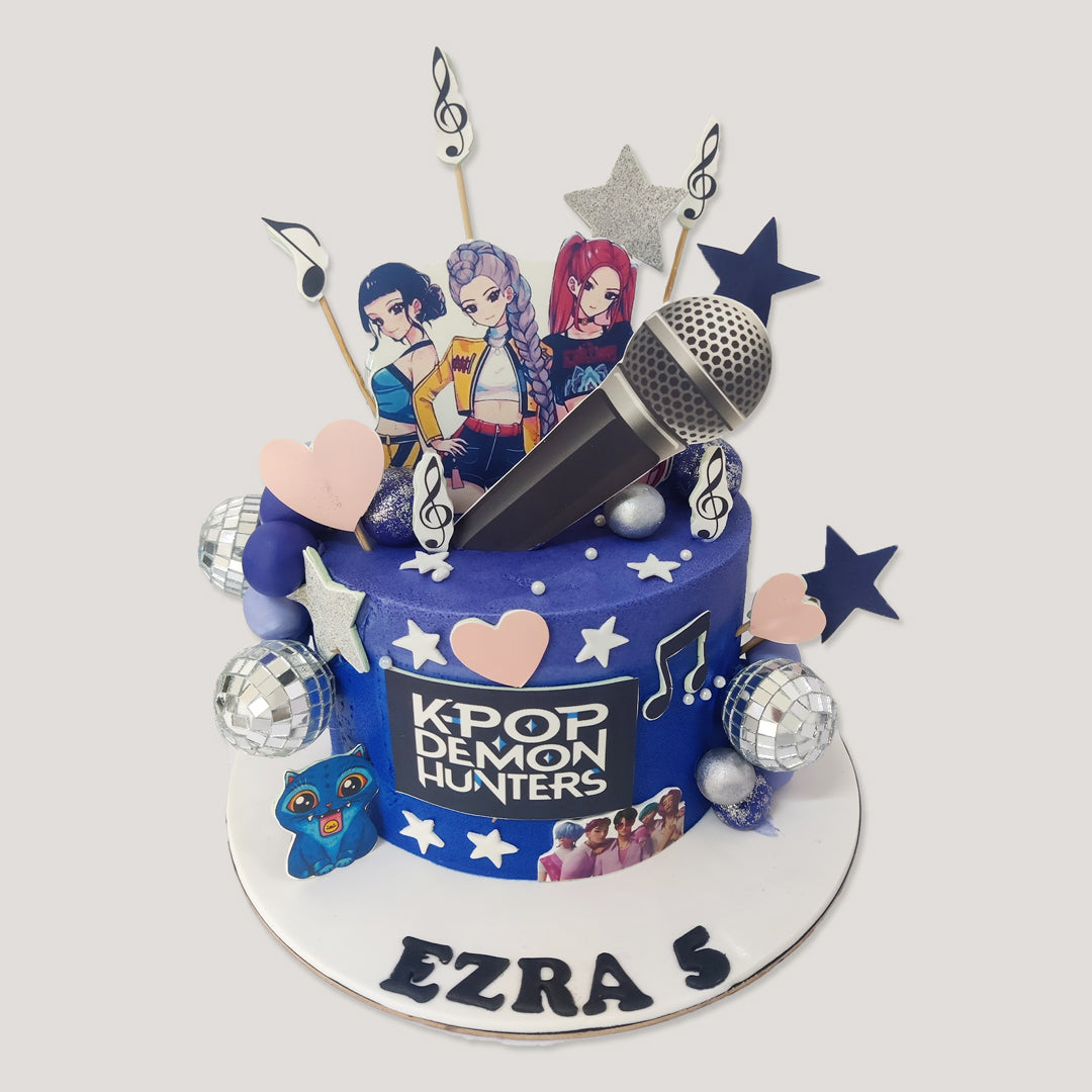 Super Huntrix K-Pop Theme Cake