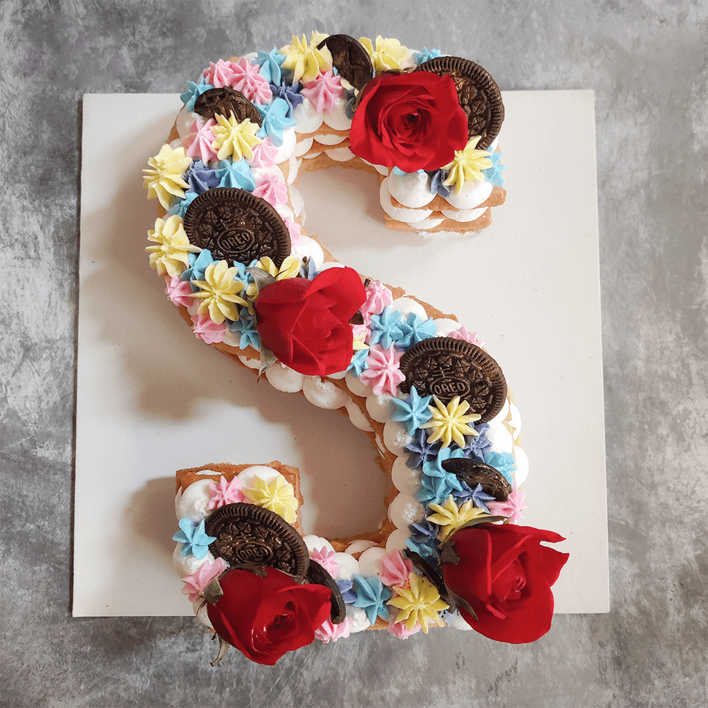 S Floral Tart Cake - Crave by Leena