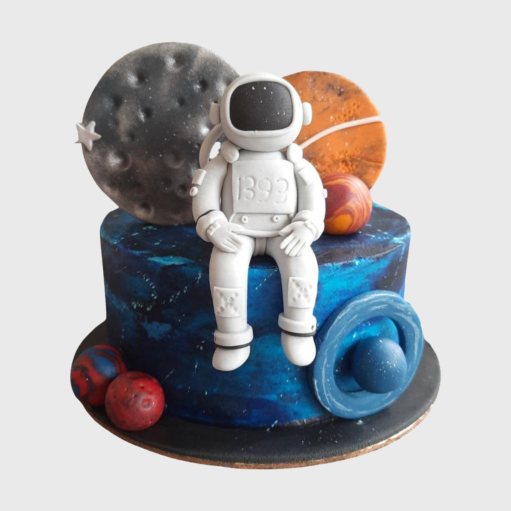 The Astronaut Cake - Crave by Leena