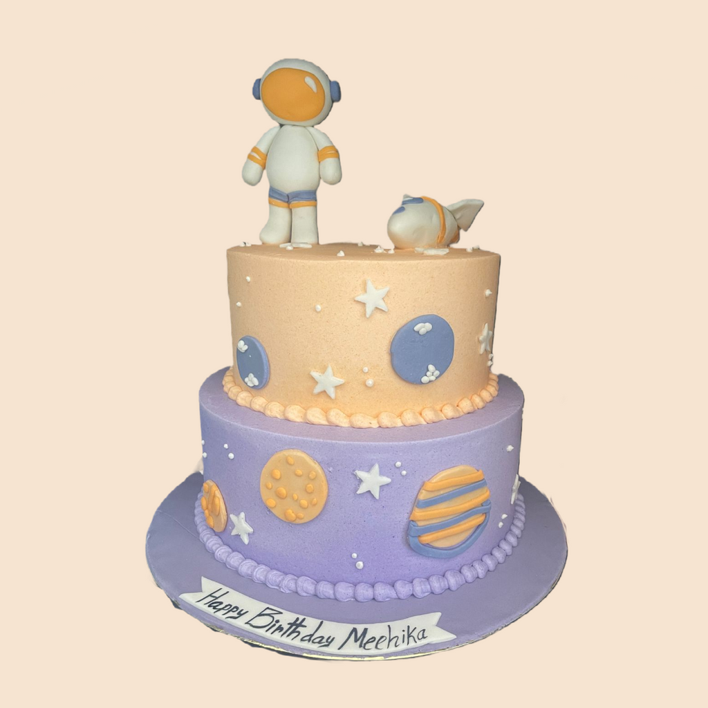 Pastel Astronaut cake - Crave by Leena